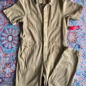 Everlane short sleeve jumpsuit. Thick, high quality material.